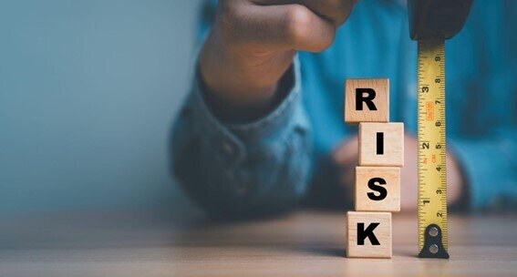 内部監査のリスクアプローチとは？リスク評価プロセスと併せて解説